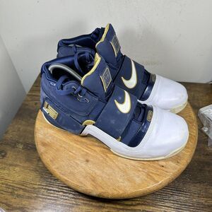 Nike Zoom LeBron Soldier 1 Shoes Mens Size 11.5 Basketball 316643-411 Sneakers
